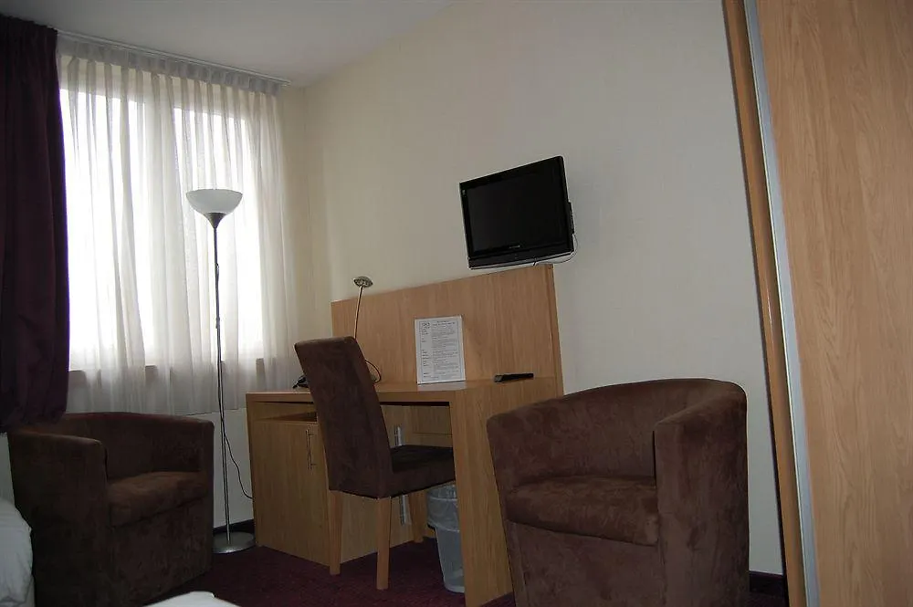 ibis Brussels Centre Chatelain Ixelles